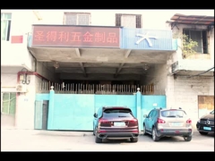 Video pabrik perangkat keras