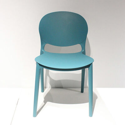 Harga yang pantas Dimensi Kursi 45T 42L 40D cm Kursi Makan Plastik Modern dengan Tampilan Modern Ramping Nyaman dan Mudah Perawatan on line